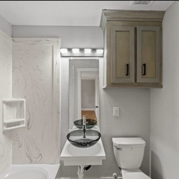 68443866-F2CF-4A69-BB46-982D7138F2FB