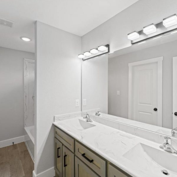 C9DA3134-EB07-4573-B87A-DB89716F7E92