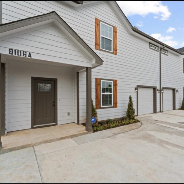 C9FE98ED-9EB1-40E7-80E2-8D916AECE86E